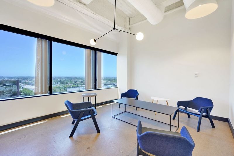 650 Town Center Dr, Costa Mesa, CA à louer Photo intérieure– Image 1 sur 26