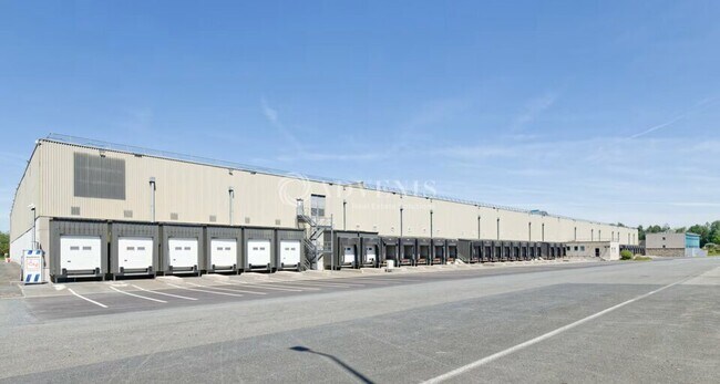Plus de détails pour Industriel/Logistique à louer