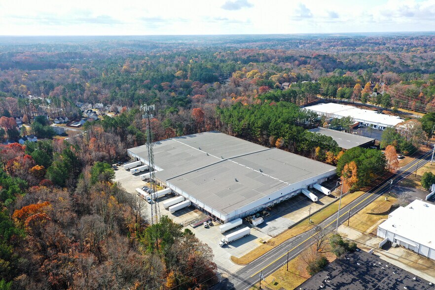 5075 Minola Dr, Lithonia, GA à vendre - Photo de l’immeuble – Image 2 sur 26