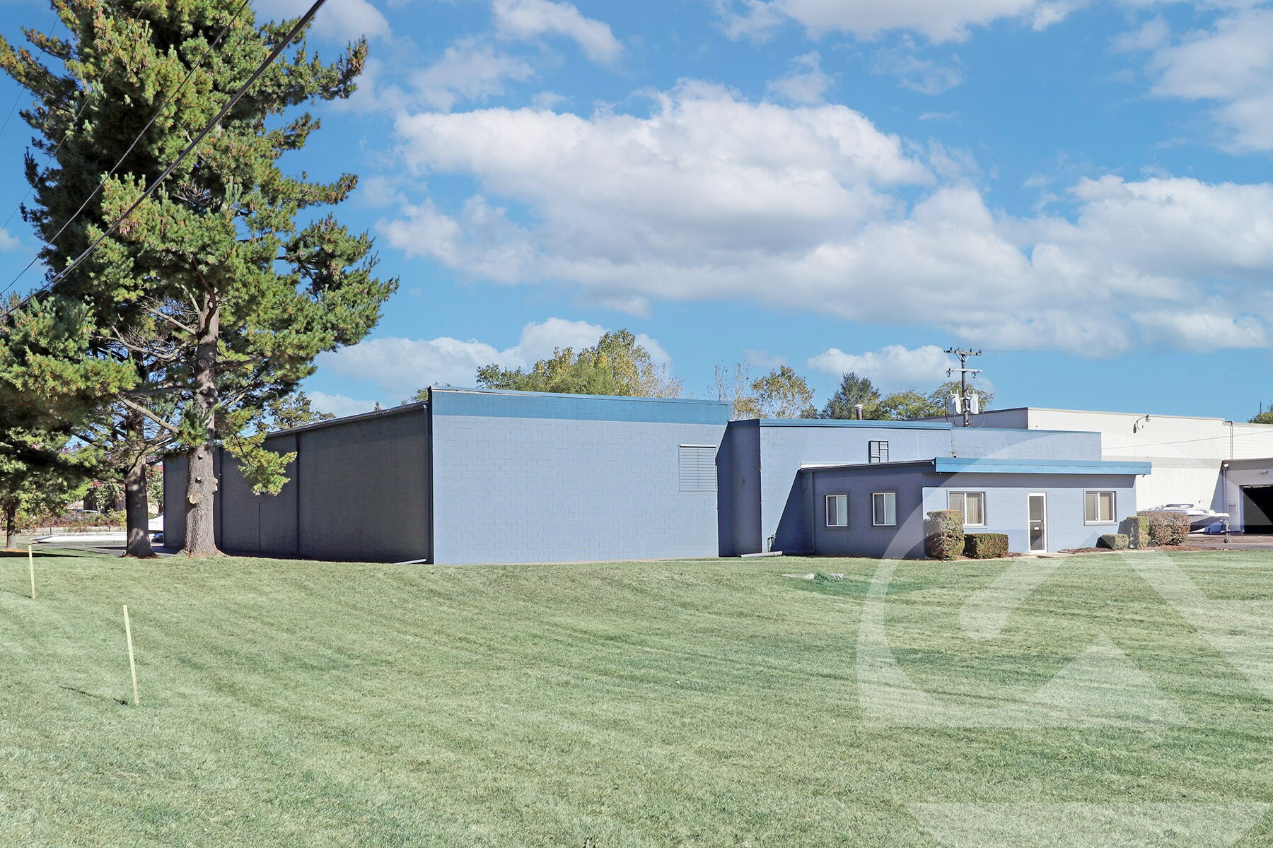 3331 Oakley Park Rd, Commerce Township, MI à vendre Photo de l’immeuble– Image 1 sur 2