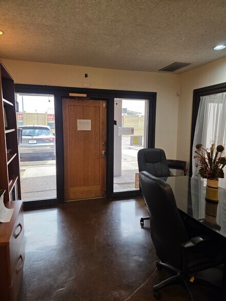 3038 E Cactus Rd, Phoenix, AZ à vendre - Photo de l’immeuble – Image 2 sur 7