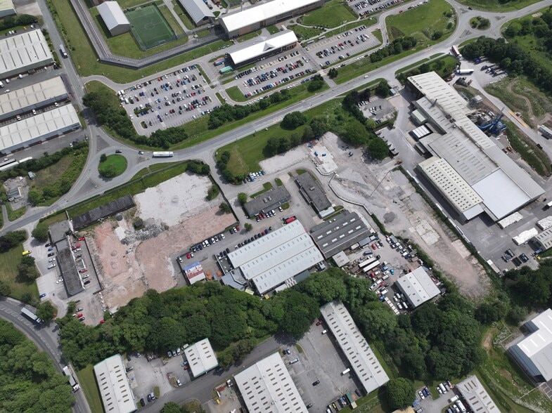 Bridge Rd, Wrexham à louer - Aérien – Image 2 sur 4