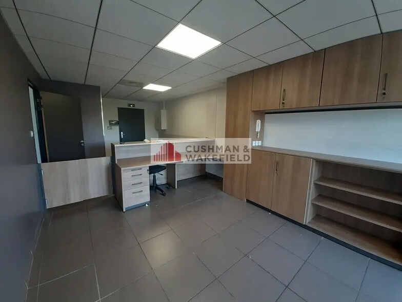 Bureau dans Nîmes à louer - Photo intérieure – Image 3 sur 3