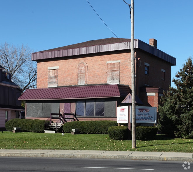 1106 W Genesee St, Syracuse, NY à vendre - Photo de l’immeuble – Image 3 sur 7