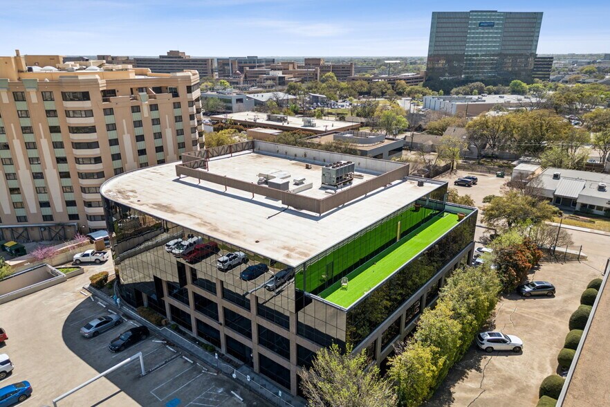 5445 La Sierra Dr, Dallas, TX à louer - Photo de l’immeuble – Image 2 sur 21