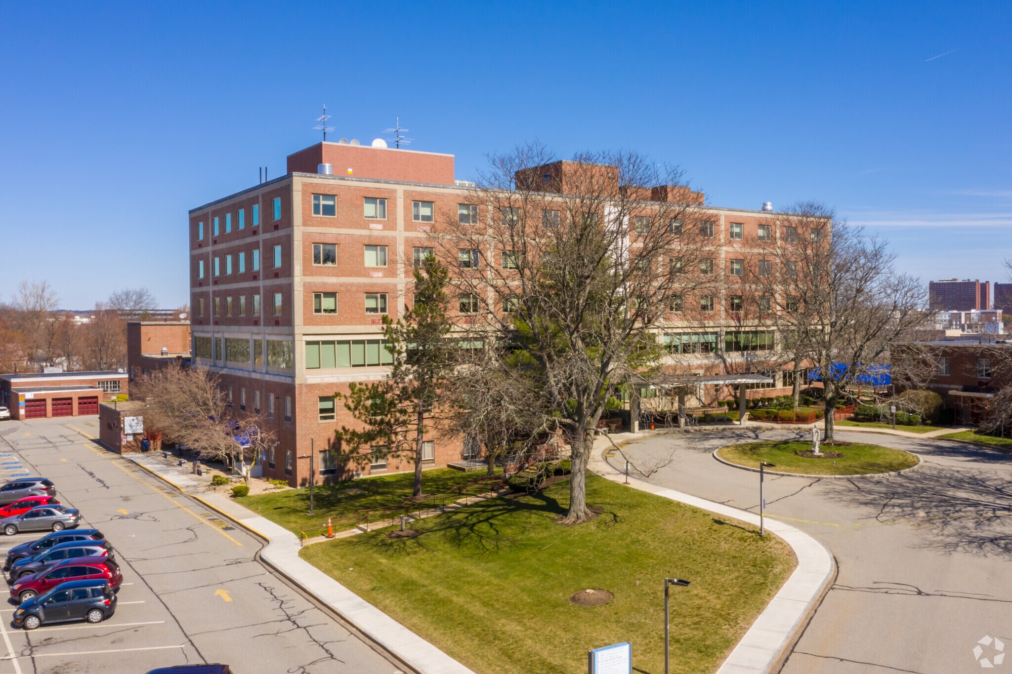 799 Concord Ave, Cambridge, MA à louer Photo de l’immeuble– Image 1 sur 5