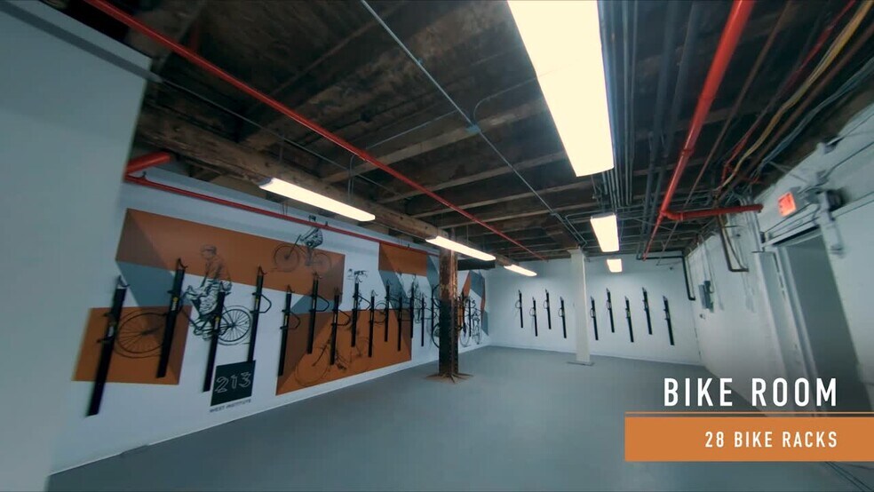 213 W Institute Pl, Chicago, IL à louer - Vidéo sur l’annonce professionnelle – Image 2 sur 15