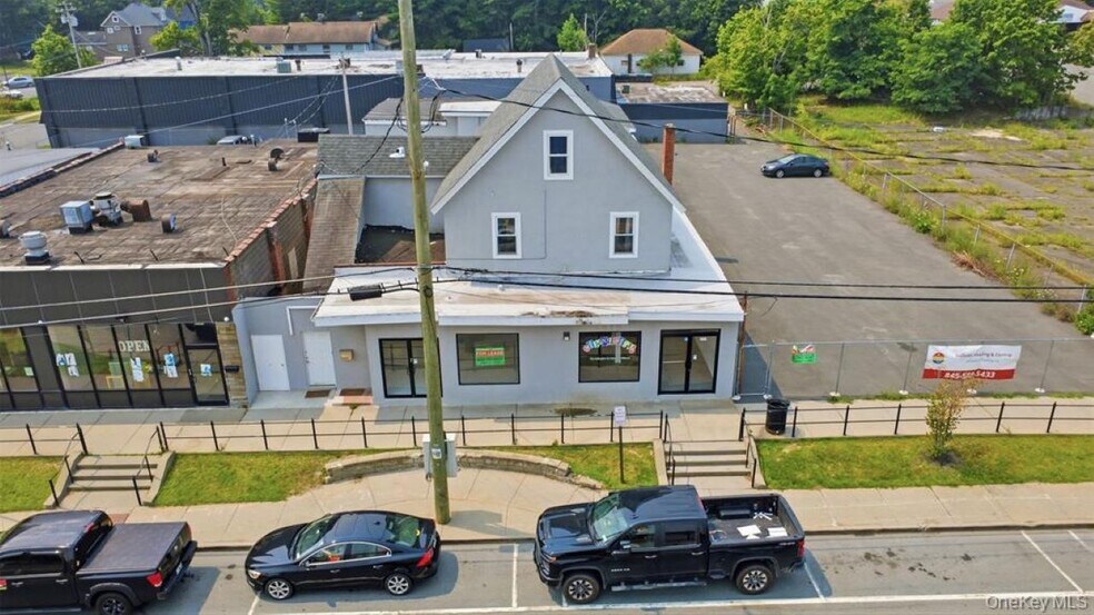 497 Broadway, Monticello, NY à vendre - Photo de l’immeuble – Image 2 sur 8
