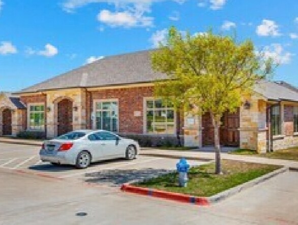 8751 Collin McKinney Pky, McKinney, TX à louer Photo de l’immeuble– Image 1 sur 13