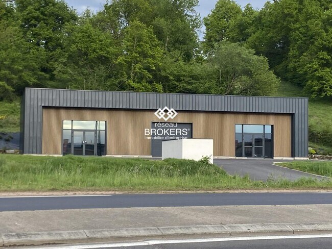 Plus de détails pour Local commercial à vendre