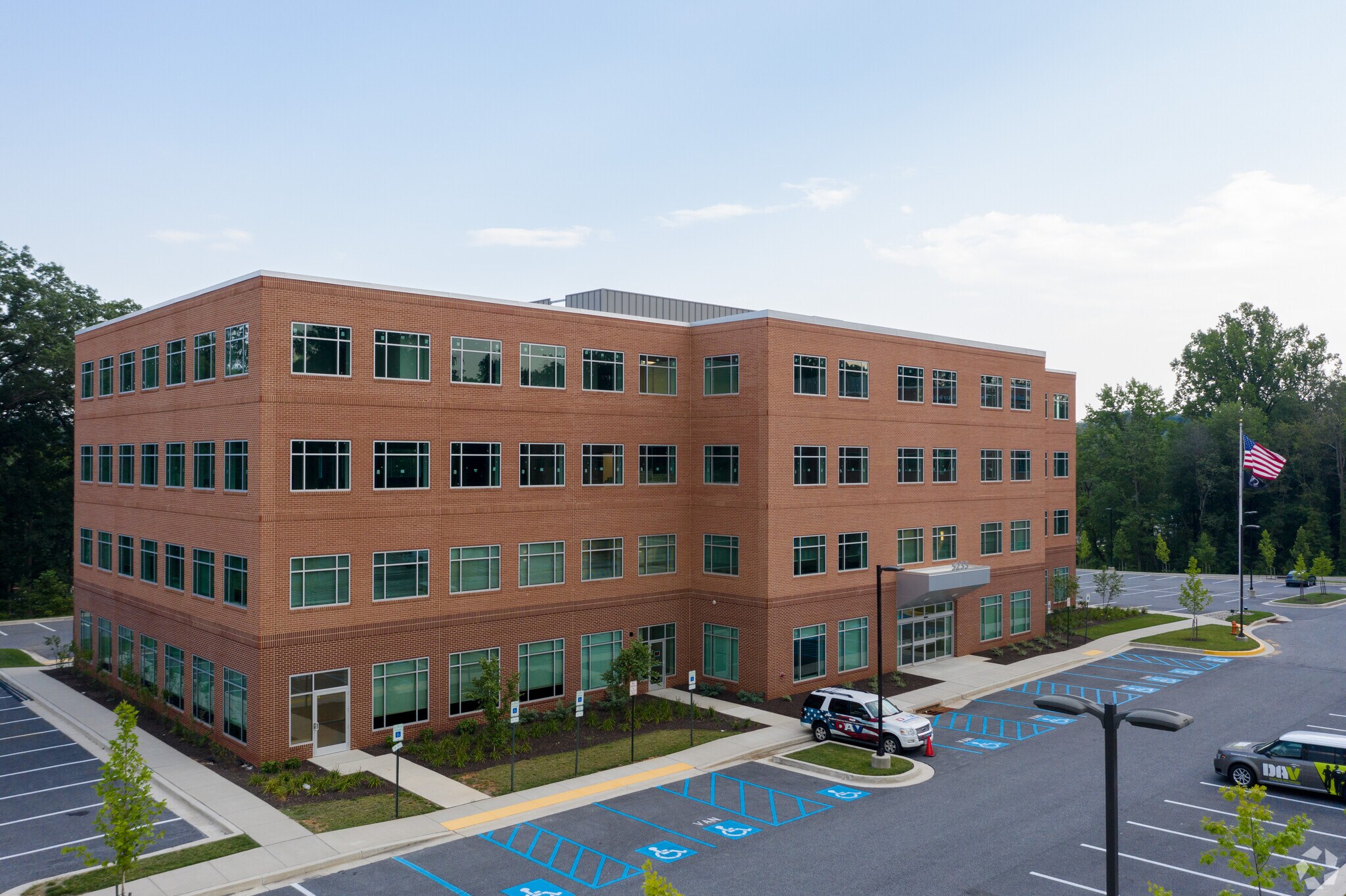 5235 King Ave, Baltimore, MD à louer Photo principale– Image 1 sur 8
