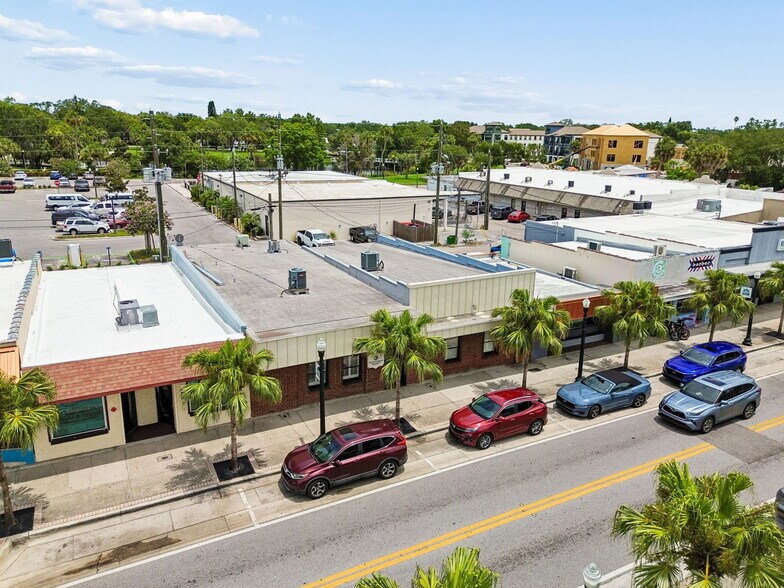 5701 Main St, New Port Richey, FL à vendre - Photo de l’immeuble – Image 2 sur 30