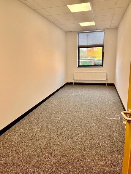 Ten Pound Walk, Doncaster à louer - Photo de l’immeuble – Image 3 sur 12