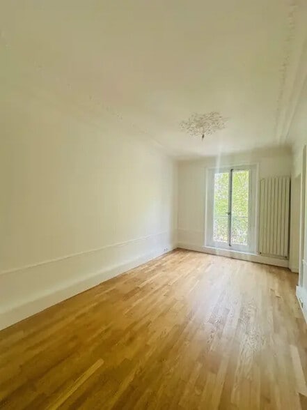 Bureau dans Paris à louer - Photo de l’immeuble – Image 3 sur 16