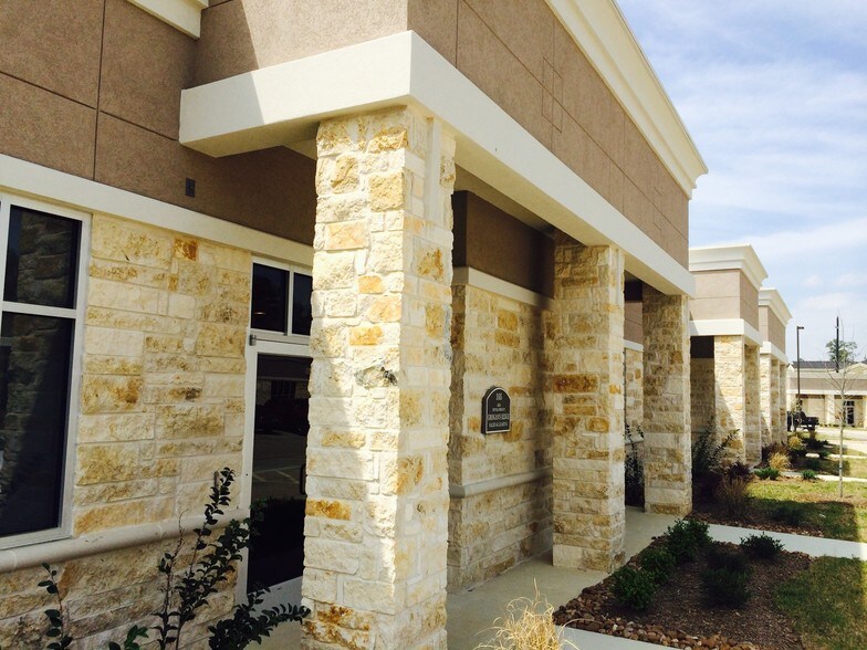 2219 Sawdust Rd, The Woodlands, TX à louer - Photo de l’immeuble – Image 2 sur 9