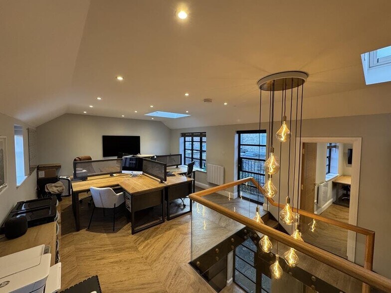 Sheen Ln, Londres à louer - Photo de l’immeuble – Image 2 sur 11