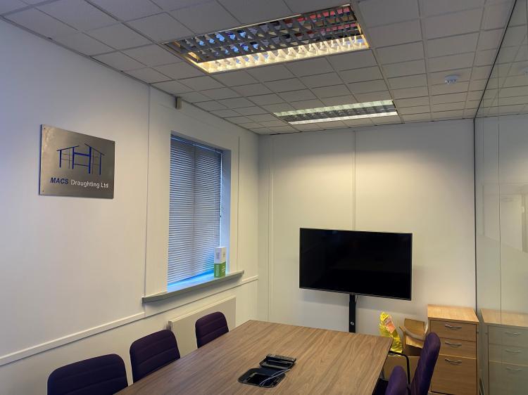 Waterfront E, Brierley Hill, WMD DY5 1XF - Lot E5 -  - Photo intérieure - Image 1 of 2