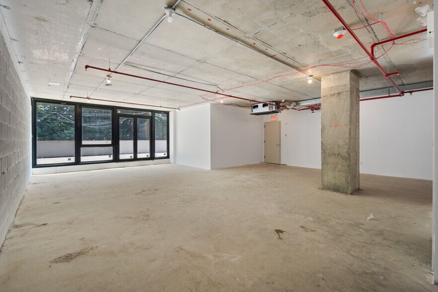 825 39th St, Brooklyn, NY à vendre - Photo de l’immeuble – Image 3 sur 20