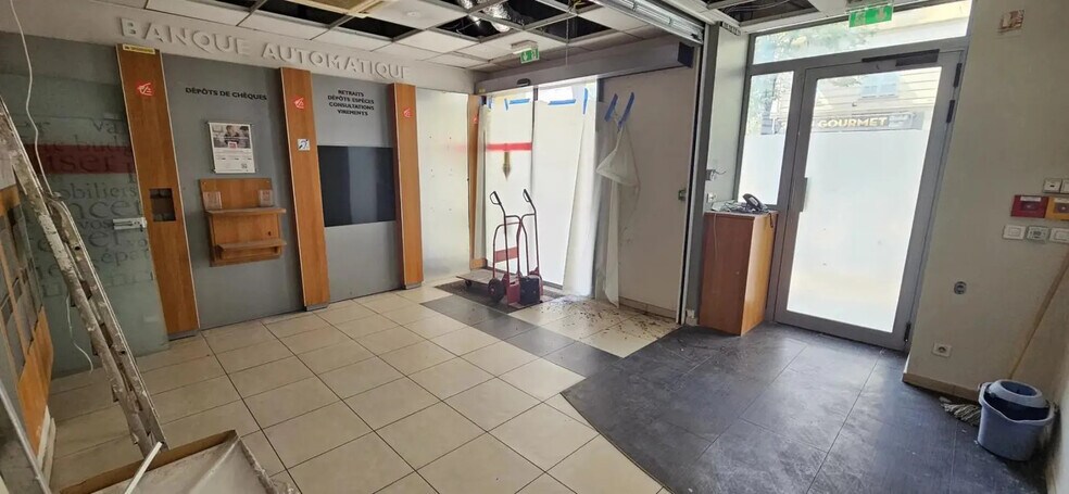 Local commercial dans Nice à louer - Photo de l’immeuble – Image 1 sur 4