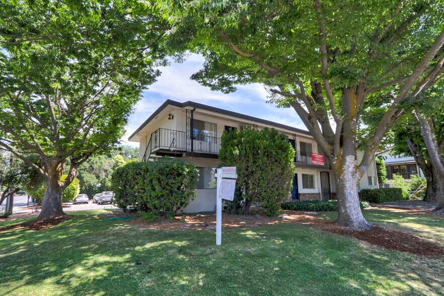 750 B St, Davis, CA à vendre - Photo de l’immeuble – Image 2 sur 10