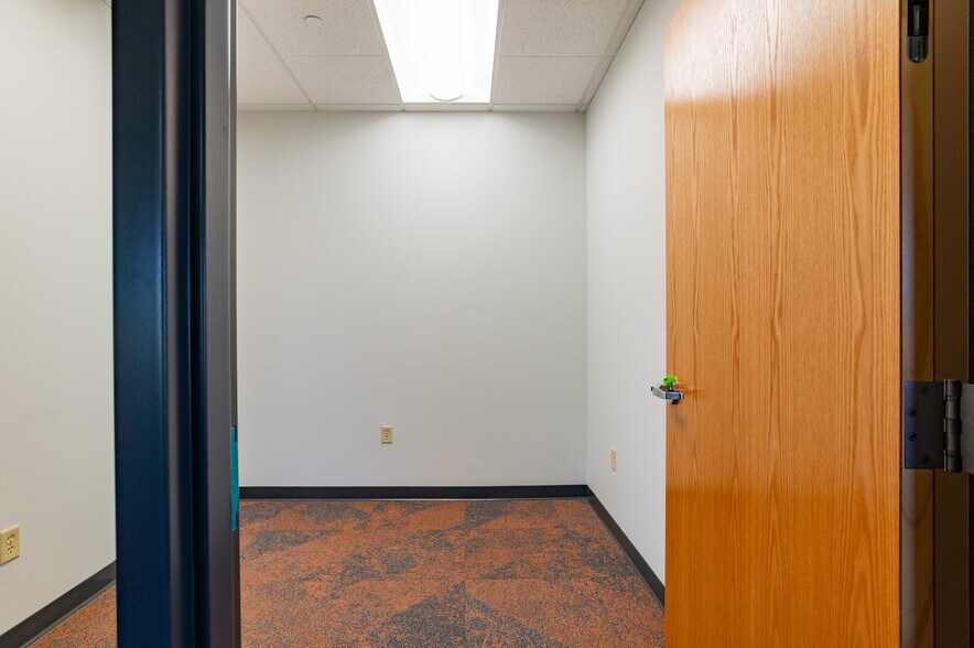 611 Bielenberg Dr, Woodbury, MN à louer - Photo intérieure – Image 3 sur 10