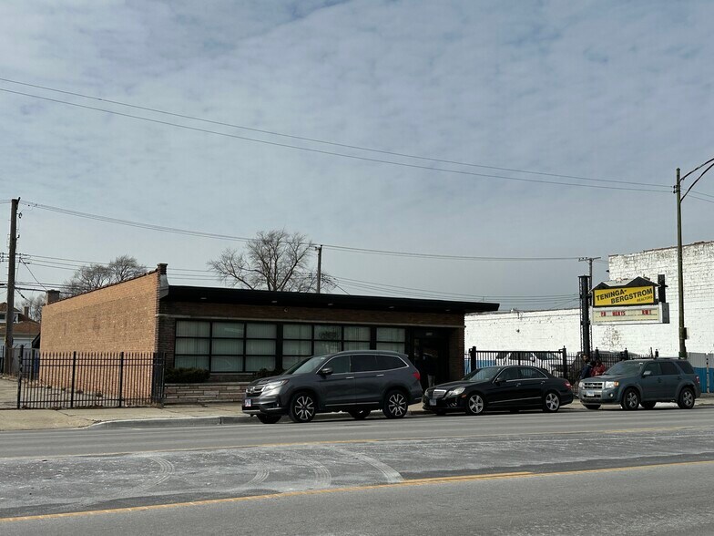 8544 S Ashland Ave, Chicago, IL à vendre - Photo de l’immeuble – Image 3 sur 11