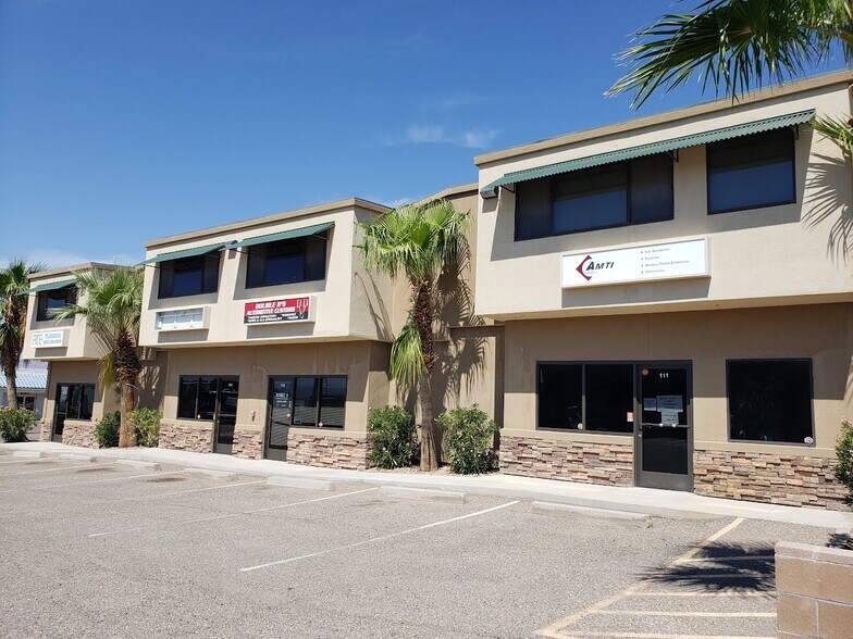 4140 S Lynn Dr, Fort Mohave, AZ à louer - Photo de l’immeuble – Image 1 sur 7