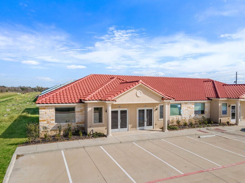 2743 Smith Ranch Rd, Pearland, TX à vendre - Photo de l’immeuble – Image 2 sur 27