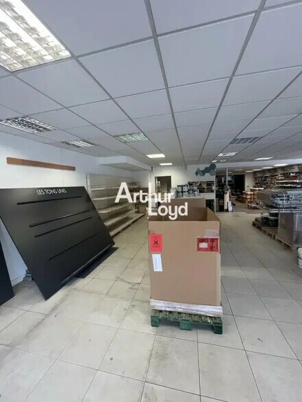 Local commercial dans Vallauris à louer - Photo intérieure – Image 2 sur 5