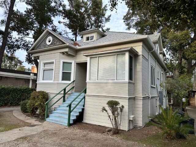 727-729 Waverley St, Palo Alto, CA à vendre - Photo de l’immeuble – Image 2 sur 15