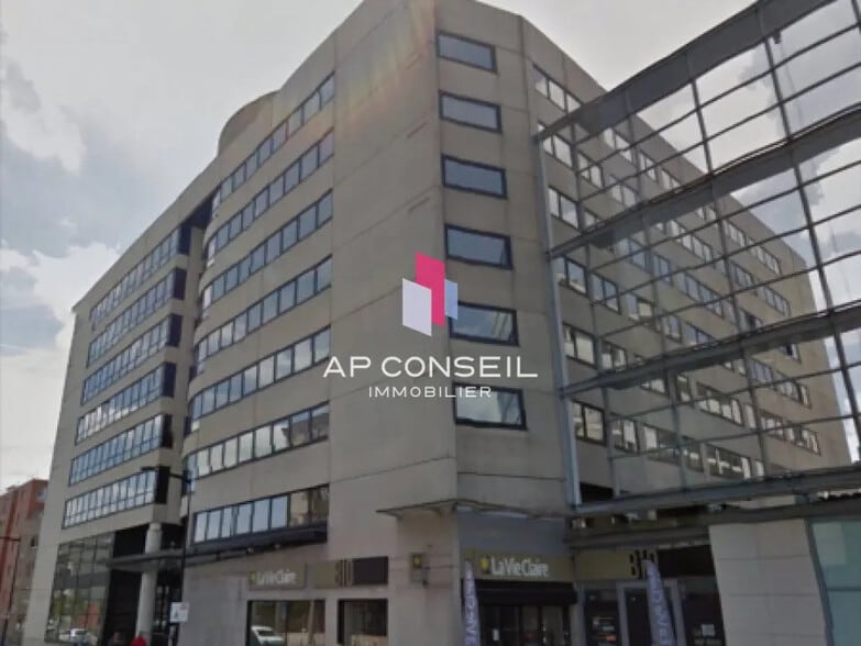 2 Boulevard Vauban, Montigny-le-Bretonneux à louer - Photo de l’immeuble – Image 1 sur 6