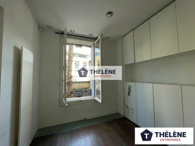 Plus de détails pour Bureau à vendre