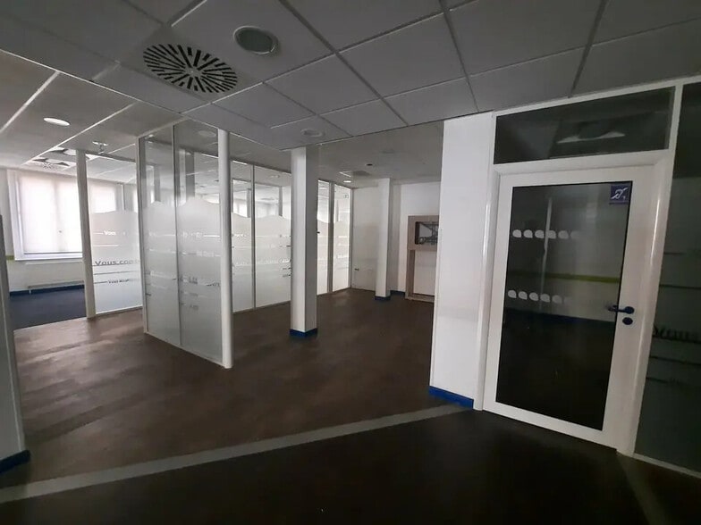 Bureau dans Rouen à vendre - Photo intérieure – Image 2 sur 15