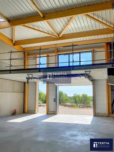 Local d’activités dans Vailhauquès à louer - Photo intérieure – Image 3 sur 7