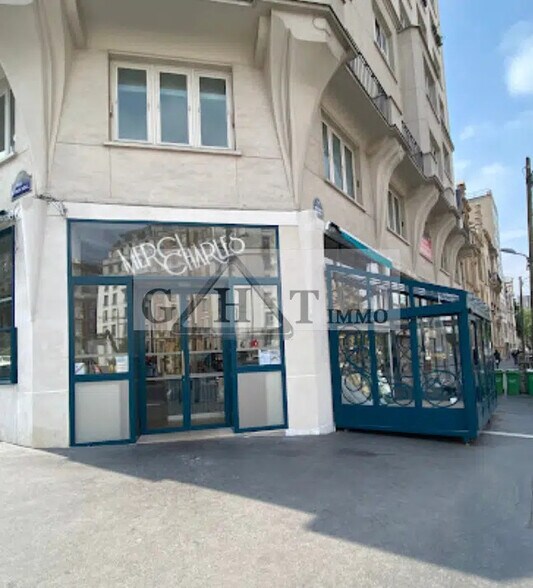 Local commercial dans Paris à louer - Photo de l’immeuble – Image 2 sur 4