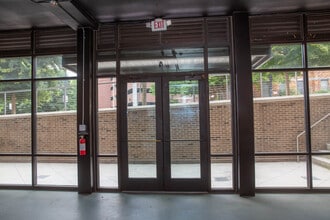451 Lee St SW, Atlanta, GA à louer Photo intérieure– Image 1 sur 9