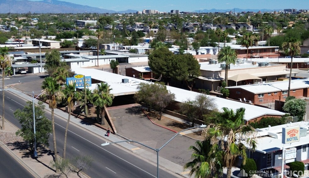 707 W Miracle Mile, Tucson, AZ à vendre - Photo de l’immeuble – Image 2 sur 7