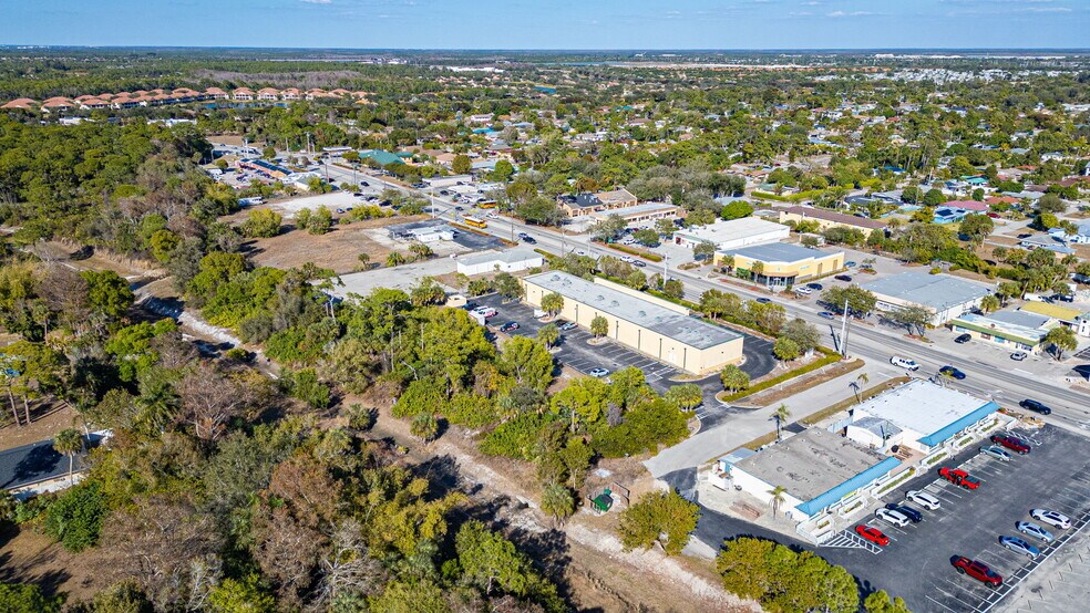 26830 Old US 41, Bonita Springs, FL à vendre - Photo de l’immeuble – Image 3 sur 25