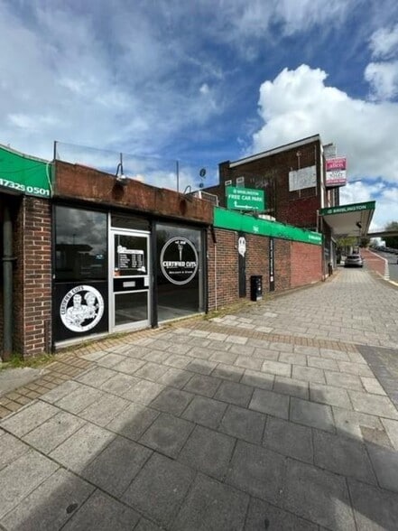 Brisltington portefeuille de 2 biens à vendre sur LoopNet.fr - Photo principale – Image 2 sur 2