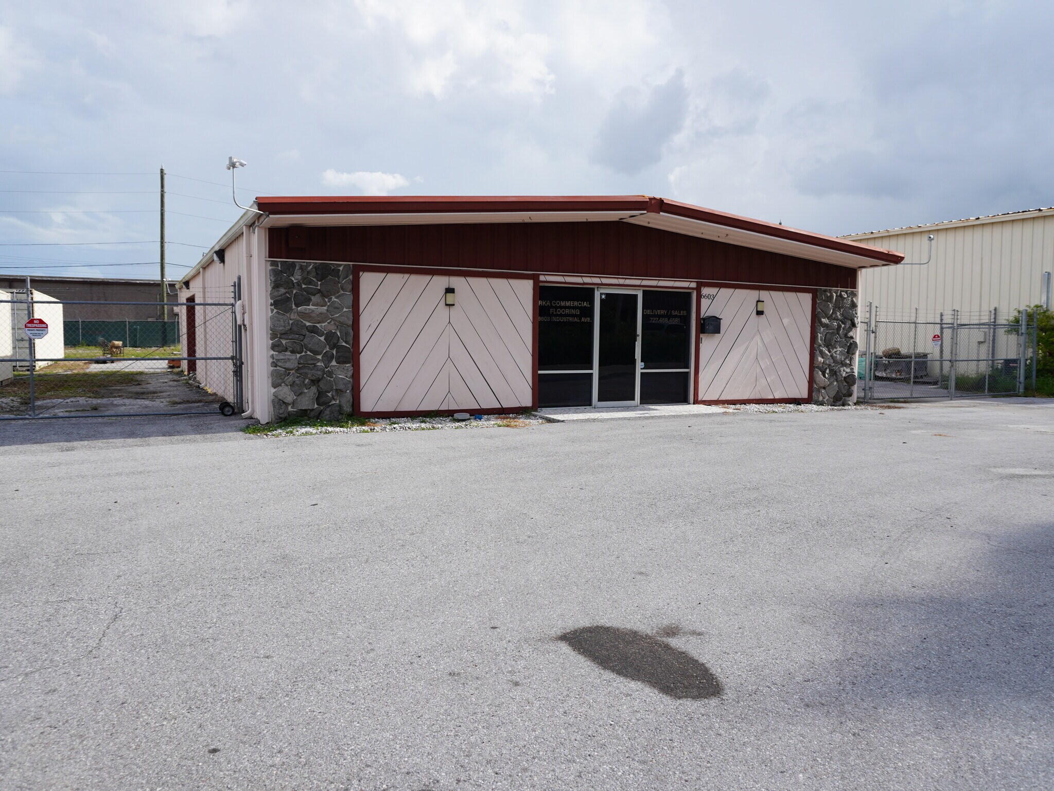 6603 Industrial Ave, Port Richey, FL à vendre Photo de l’immeuble– Image 1 sur 14