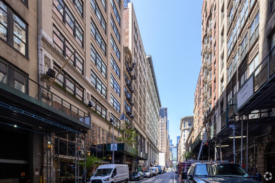 6 E 32nd St, New York, NY à louer - Photo de l’immeuble – Image 1 sur 6