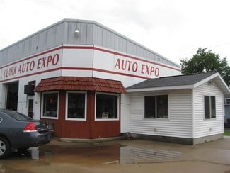 Plus de détails pour 305 W Clifton St, Tomah, WI - Local commercial à vendre