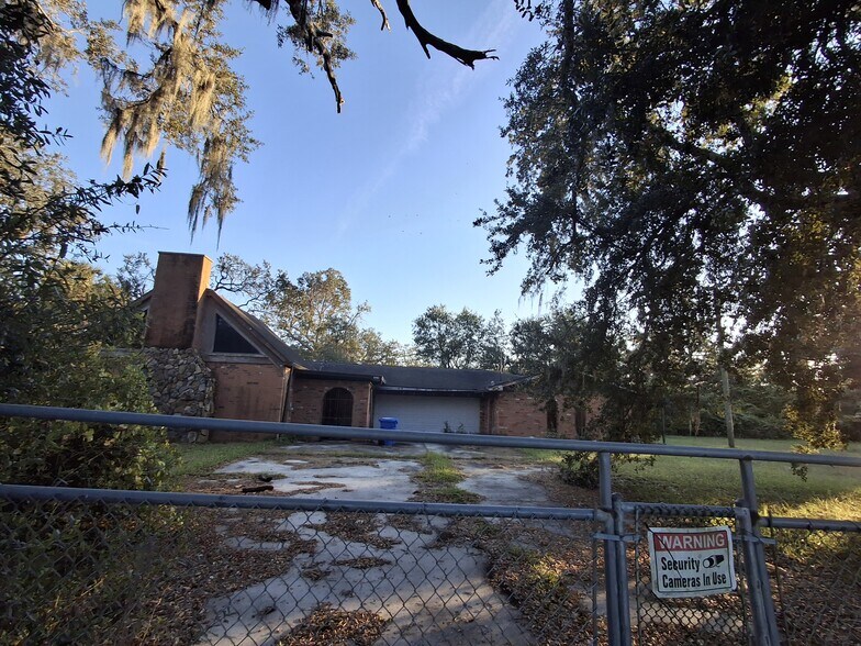 7219 Anna Ave, Gibsonton, FL à vendre - Photo principale – Image 1 sur 18