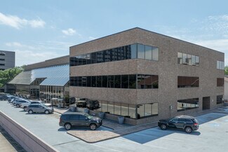 Plus de détails pour 1800 Augusta Dr, Houston, TX - Bureau à vendre