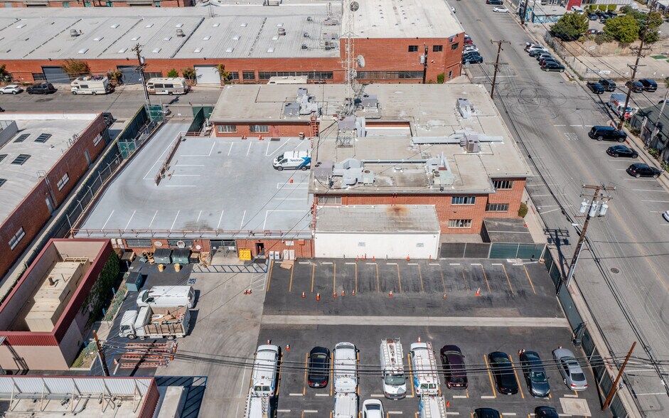 2939 Nebraska Ave, Santa Monica, CA à vendre - Photo de l’immeuble – Image 3 sur 8