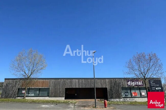 Plus de détails pour Local commercial à vendre