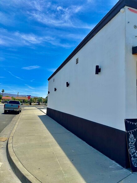 45820 Fargo St, Indio, CA à louer - Photo de l’immeuble – Image 3 sur 18