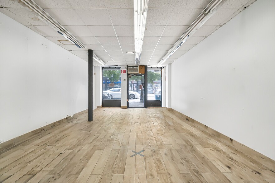 684 Bay St, Staten Island, NY à vendre - Photo de l’immeuble – Image 3 sur 11