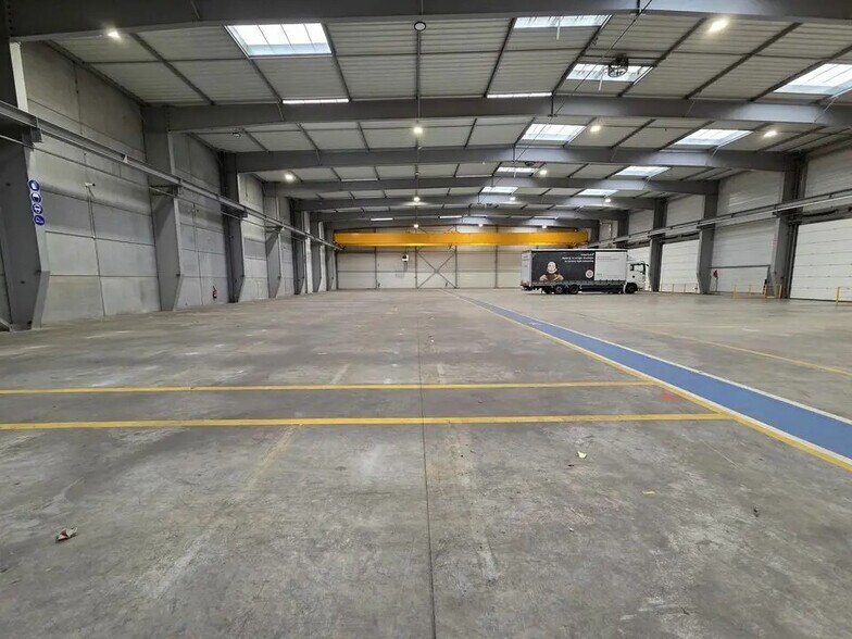 Local d’activités dans Compans à louer - Photo intérieure – Image 3 sur 9