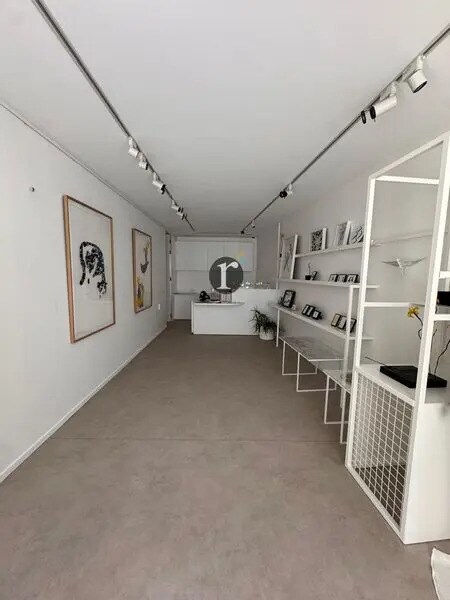 Plus de détails pour Local commercial à vendre